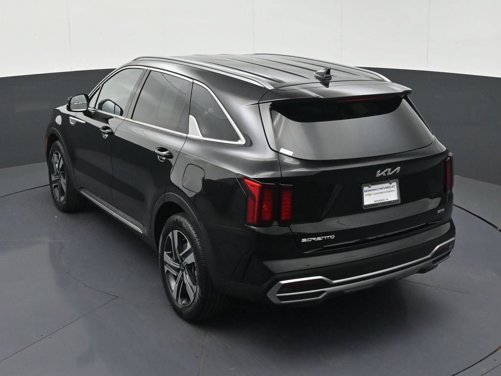 Used 2023 Kia Sorento EX AWD/4WD image 26