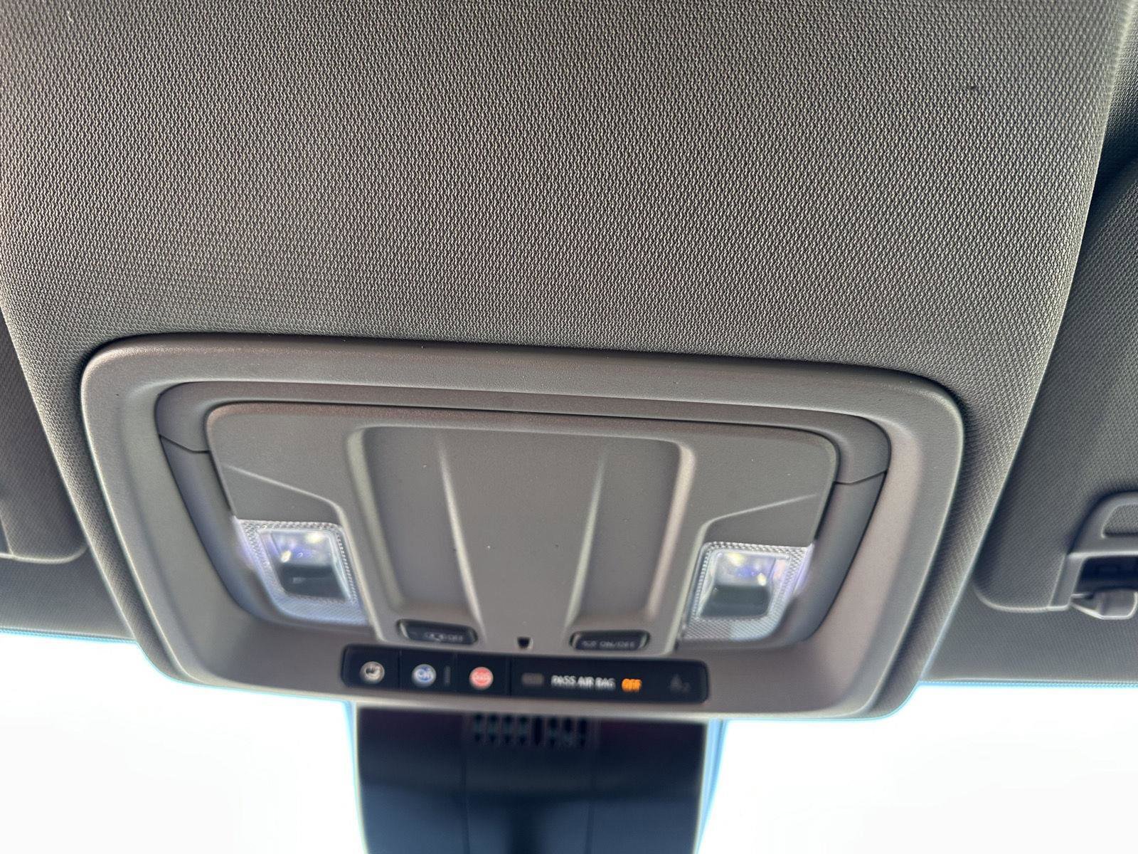 Used 2023 Chevrolet Silverado 1500 LT image 34