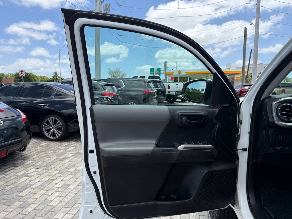 Used 2021 Toyota Tacoma SR5 image 33