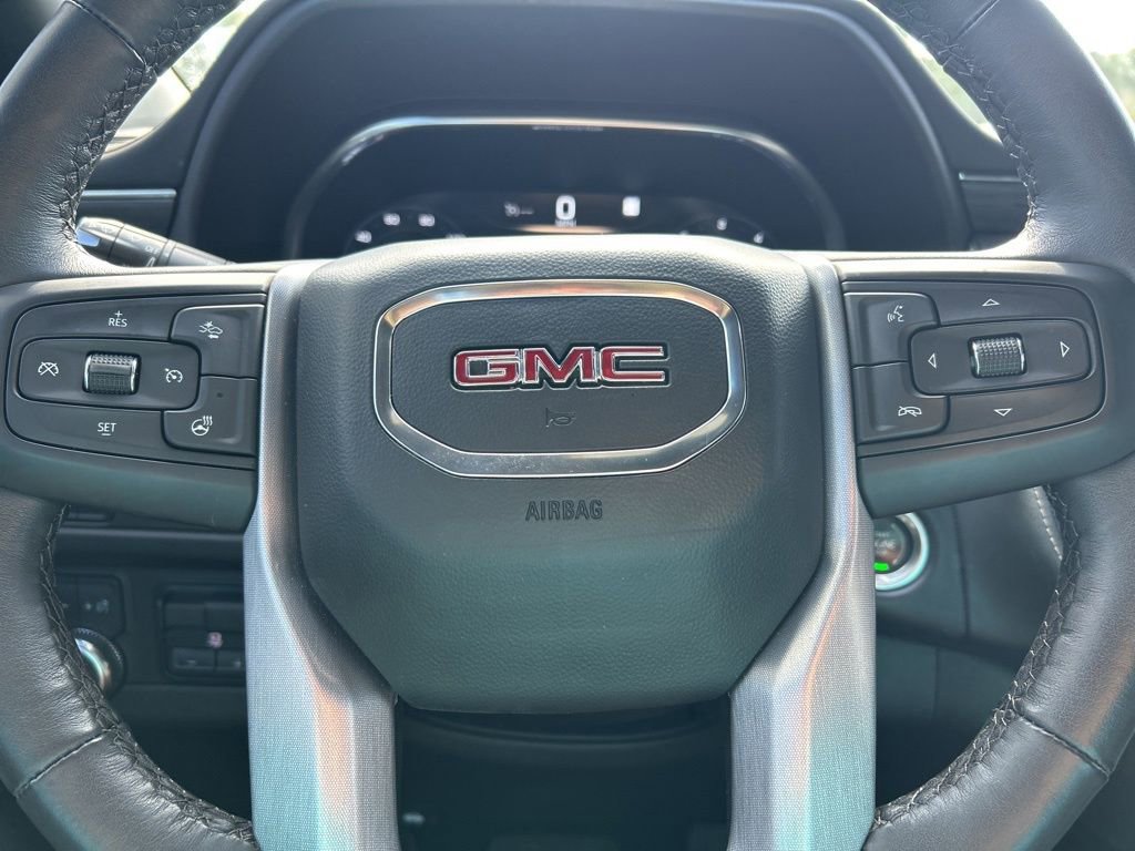 Used 2022 GMC Yukon SLT w/ SLT Luxury Package AWD/4WD image 25