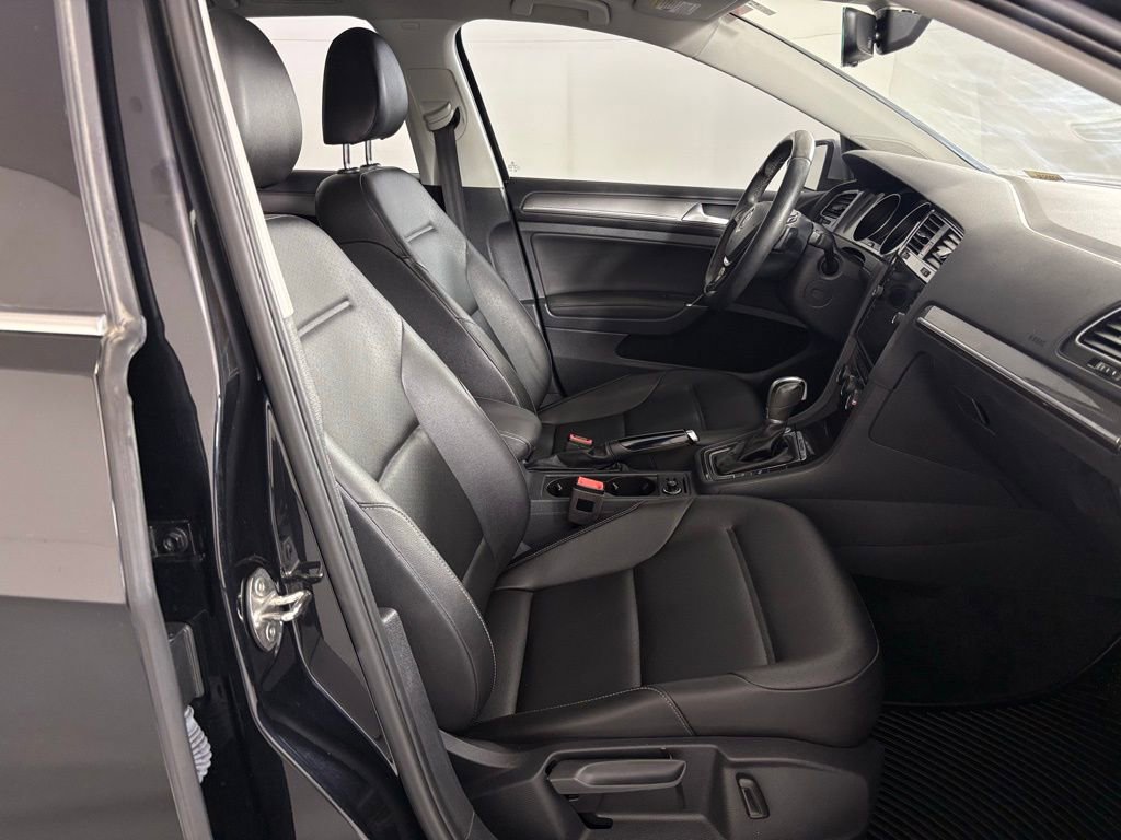 Used 2019 Volkswagen Golf Alltrack SE AWD/4WD image 38