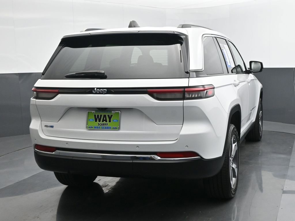 Used 2023 Jeep Grand Cherokee 4WD 4xe image 5