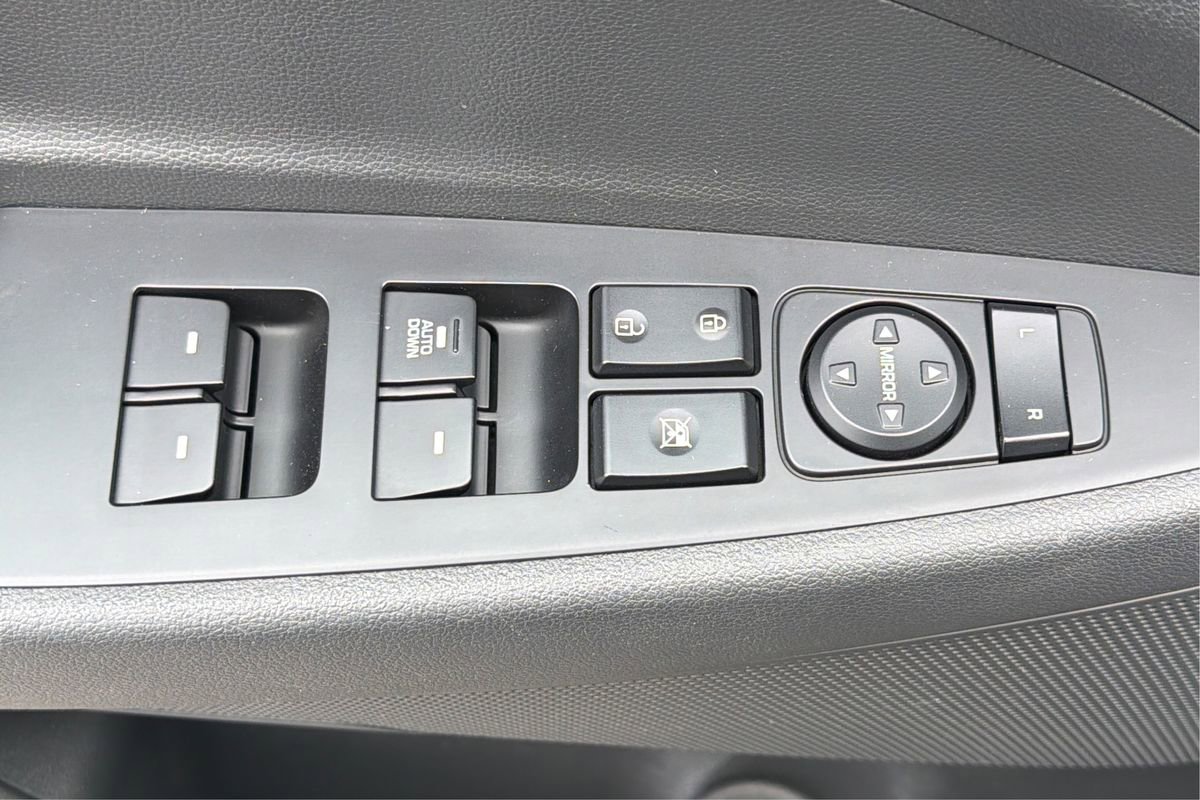Used 2019 Hyundai Tucson SE FWD image 32