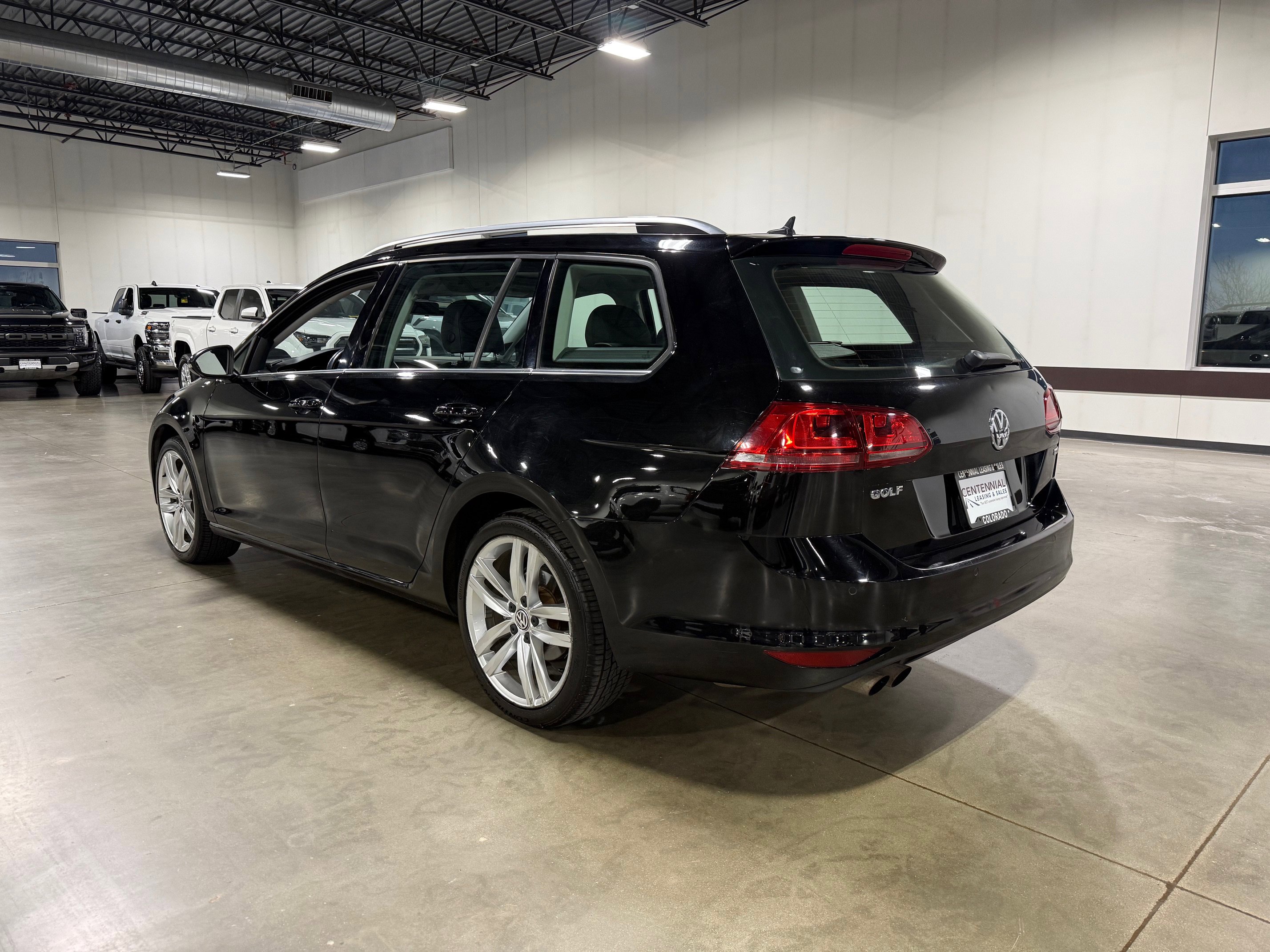 Used 2015 Volkswagen Golf SEL image 5