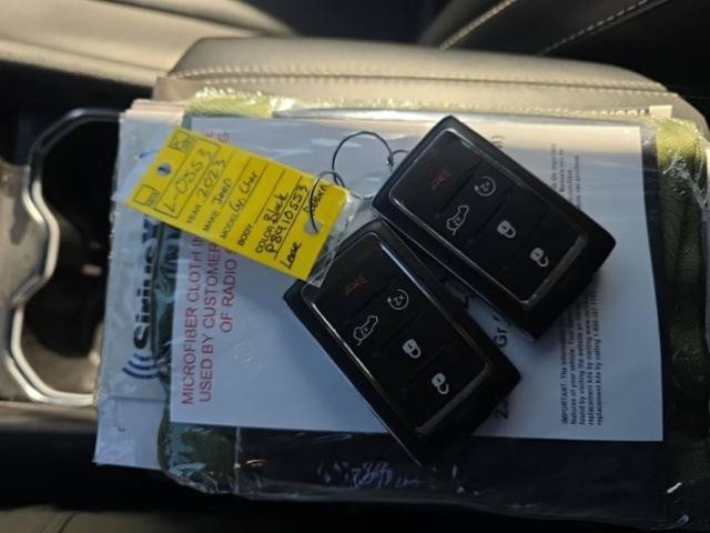 Used 2023 Jeep Grand Cherokee Limited AWD/4WD image 15