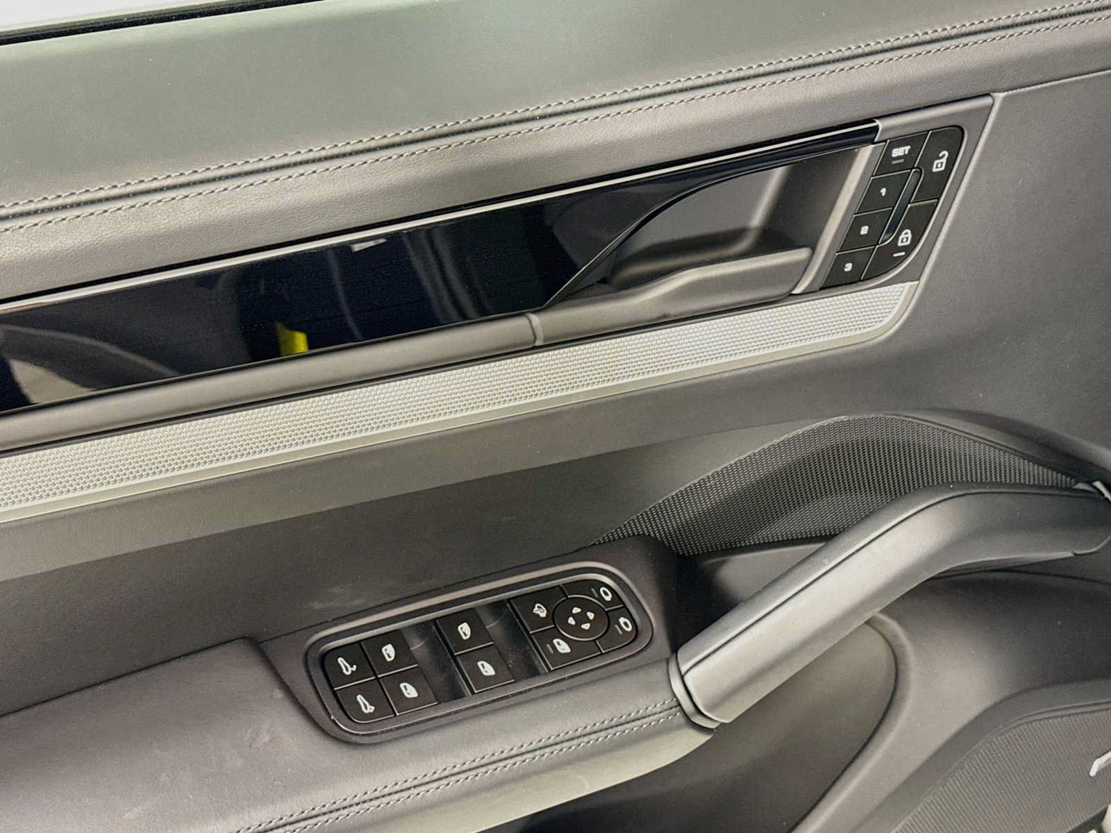 New 2026 Porsche Cayenne S AWD/4WD image 11