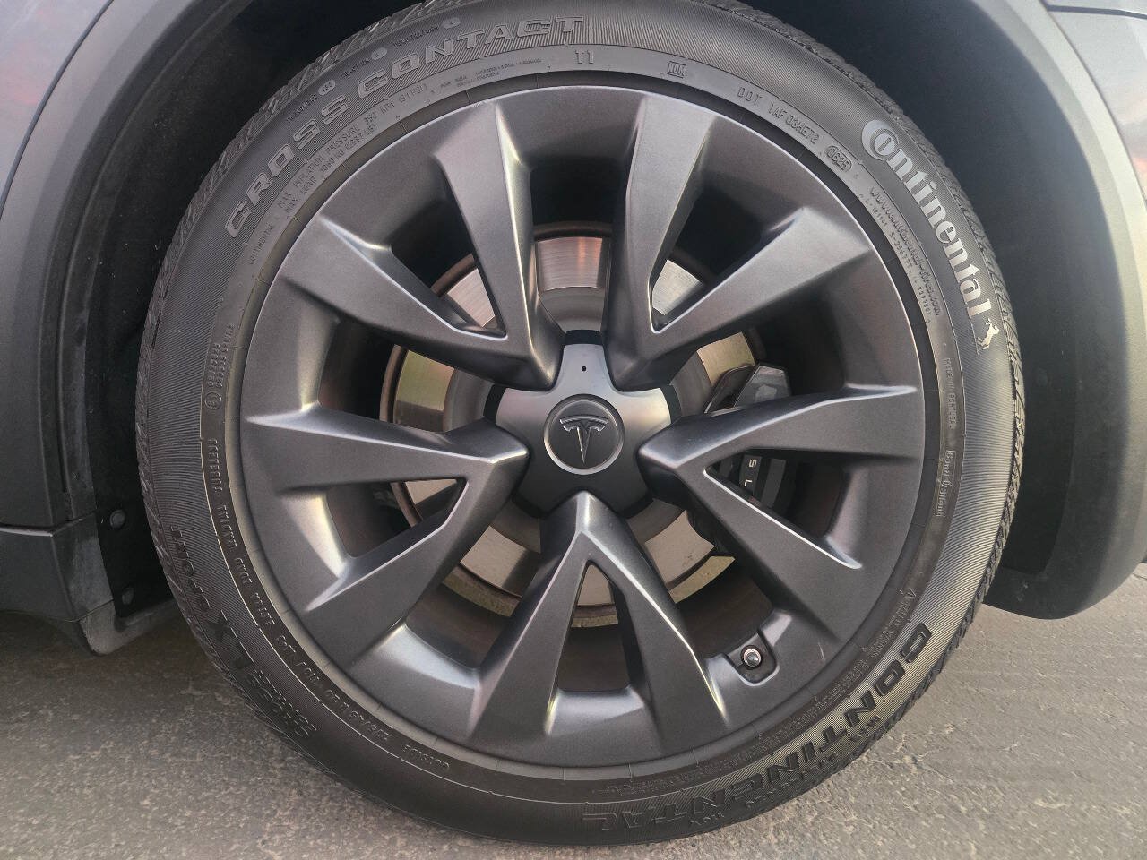 Used 2023 Tesla Model X AWD/4WD image 17