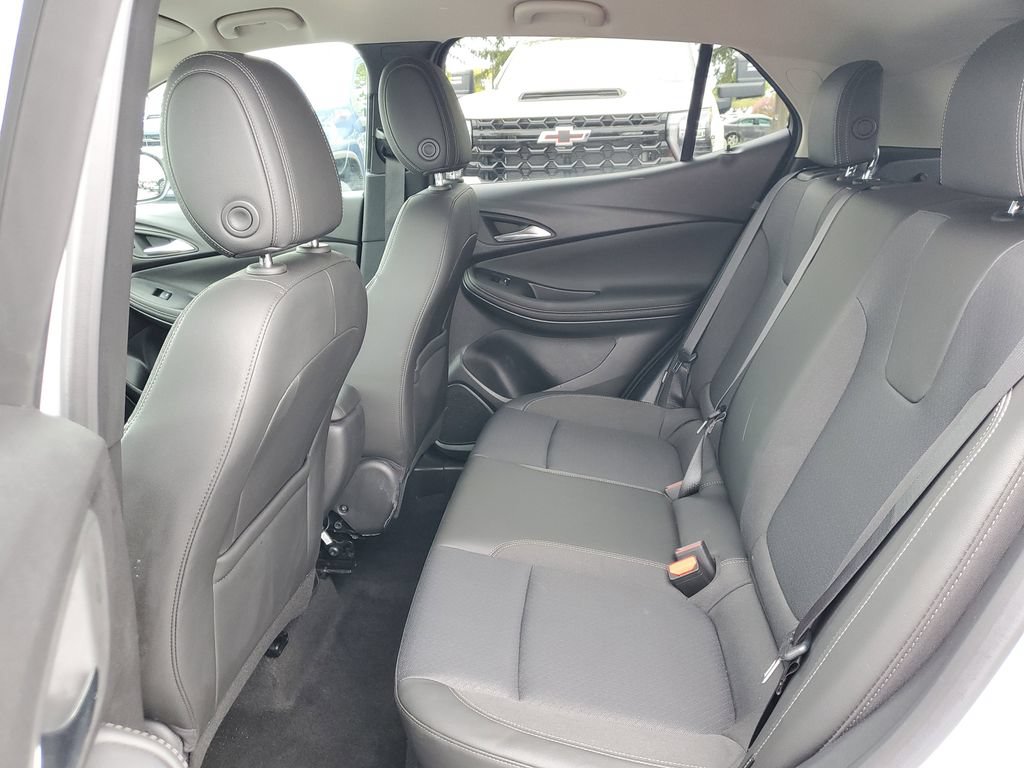 Certified 2024 Buick Encore GX Preferred FWD image 26