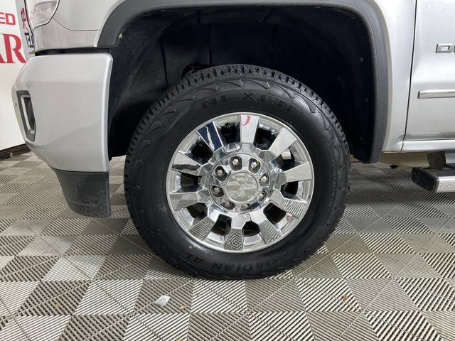 Used 2018 GMC Sierra 2500 Denali AWD/4WD image 25