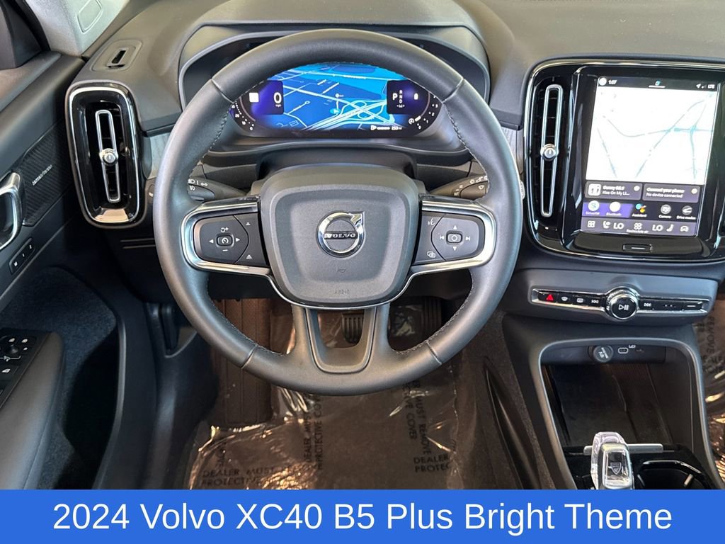 Certified 2024 Volvo XC40 B5 Plus w/ Protection Package Premier image 13