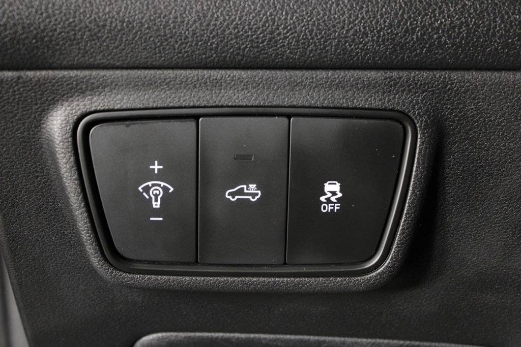 Certified 2024 Hyundai Santa Cruz SE image 22