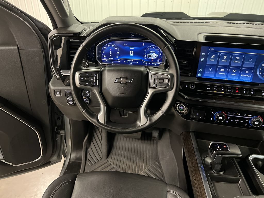 Certified 2023 Chevrolet Silverado 1500 LT Trail Boss w/ LT Trail Boss Premium Package AWD/4WD image 18
