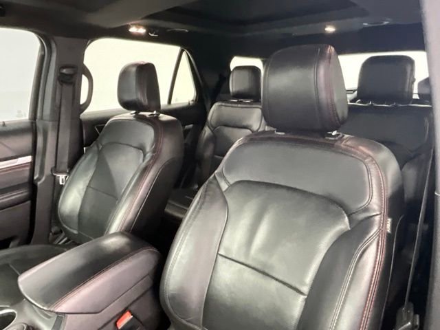 Used 2018 Ford Explorer Sport image 4