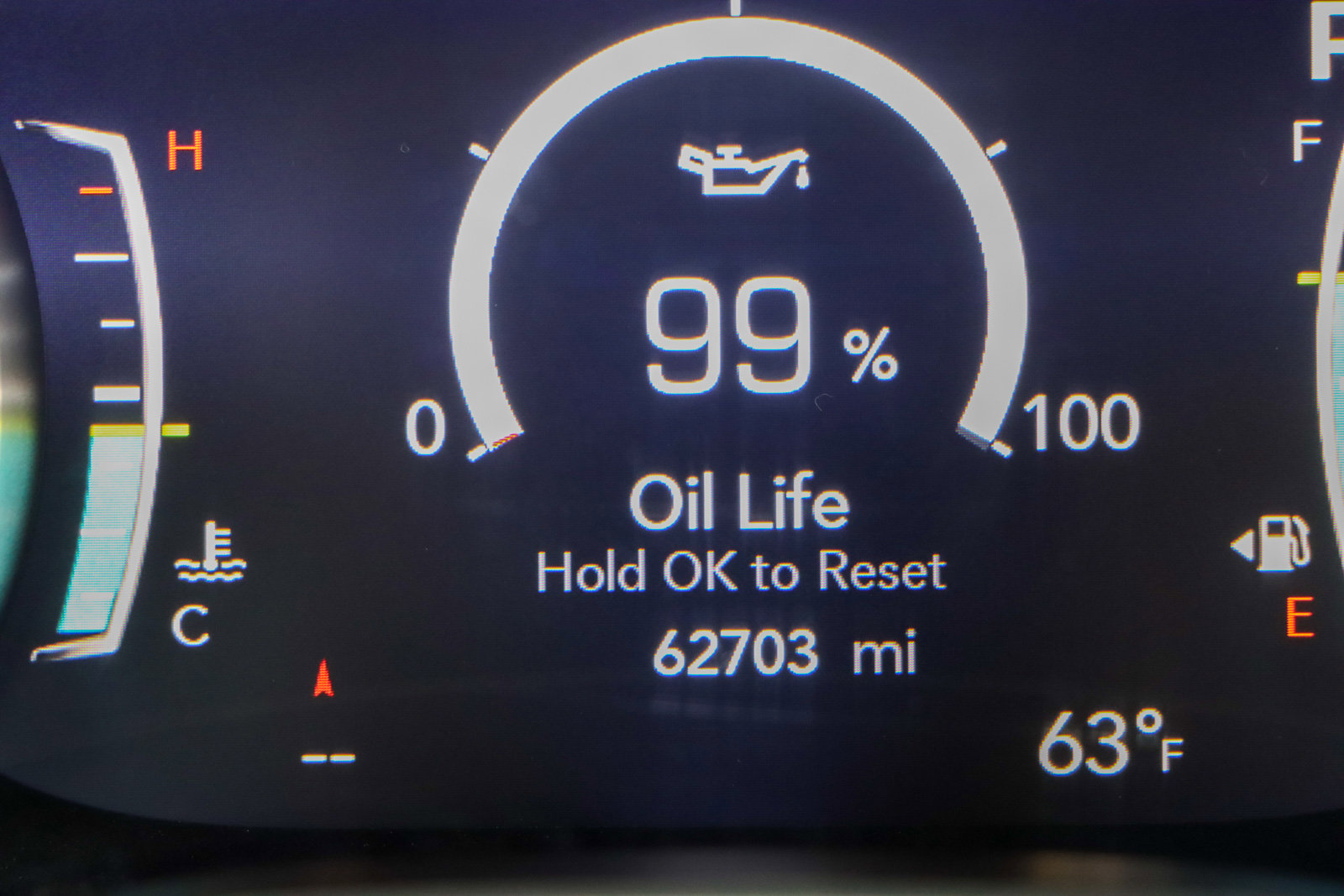 Used 2023 Chrysler Pacifica Touring-L FWD image 16