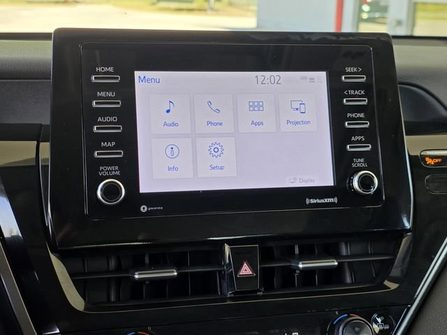 Used 2024 Toyota Camry SE image 14