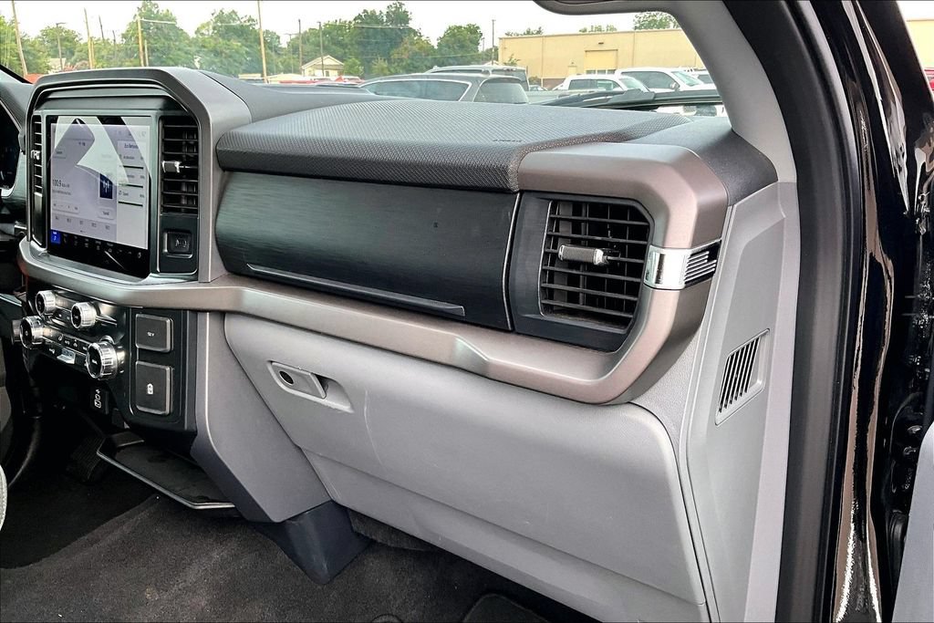 Used 2025 Ford F150 XLT w/ Equipment Group 301A Standard AWD/4WD image 19