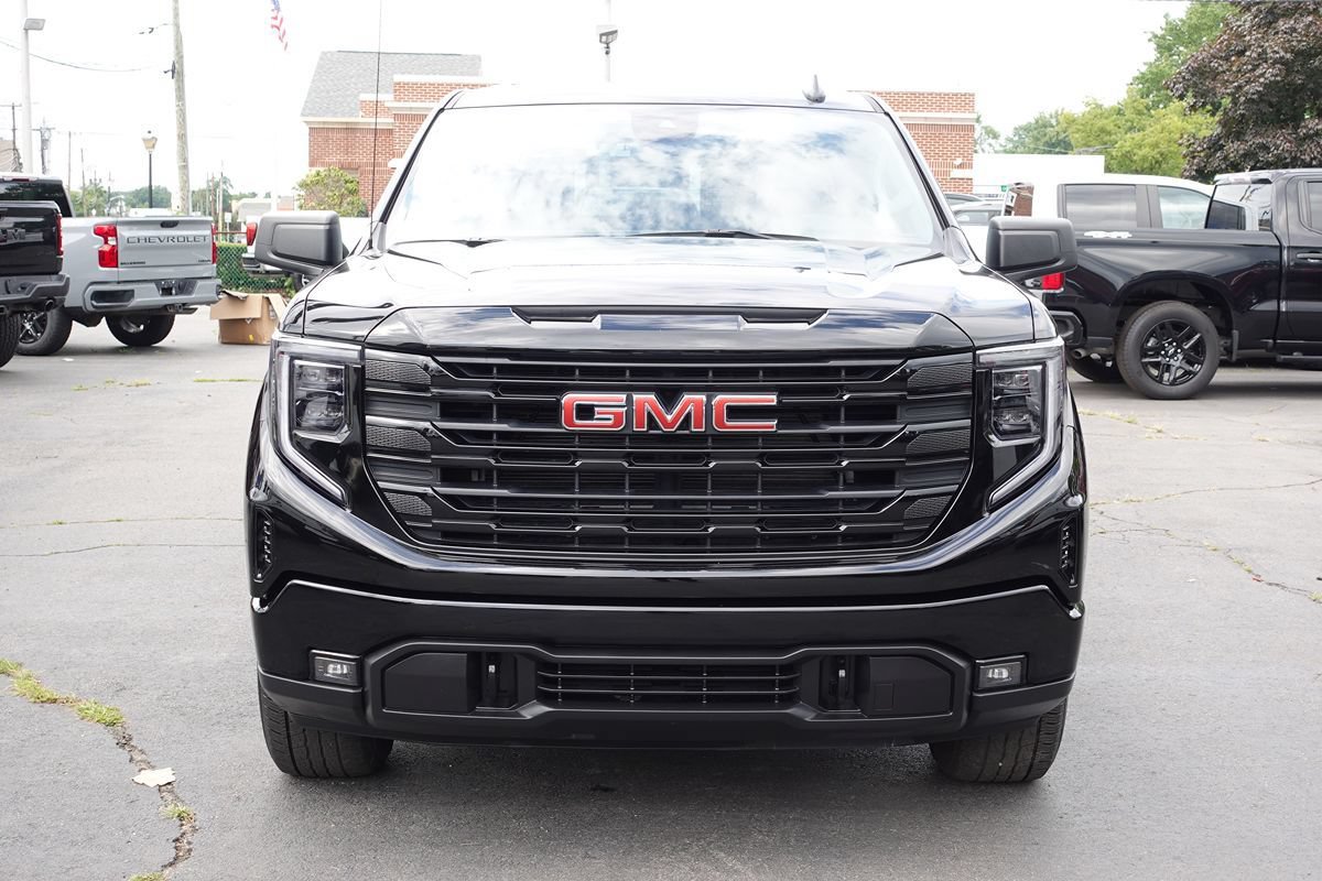 Used 2023 GMC Sierra 1500 Elevation AWD/4WD image 5