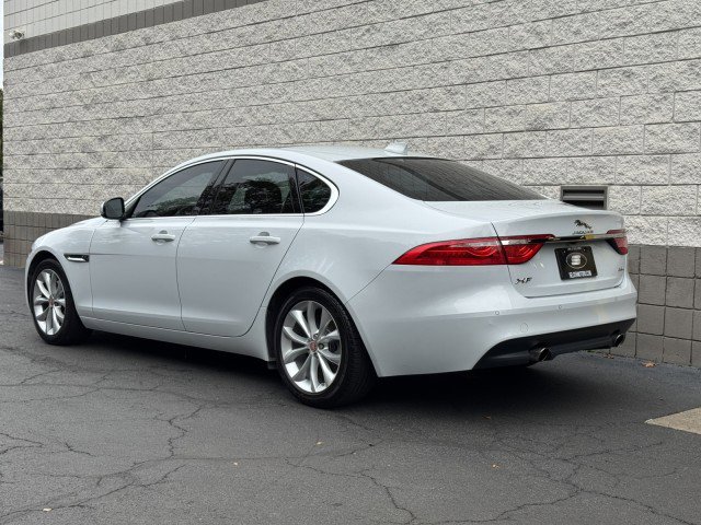 Used 2018 Jaguar XF Premium image 14