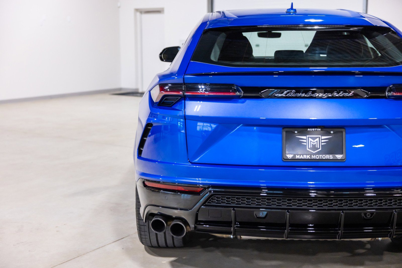 Used 2022 Lamborghini Urus image 14