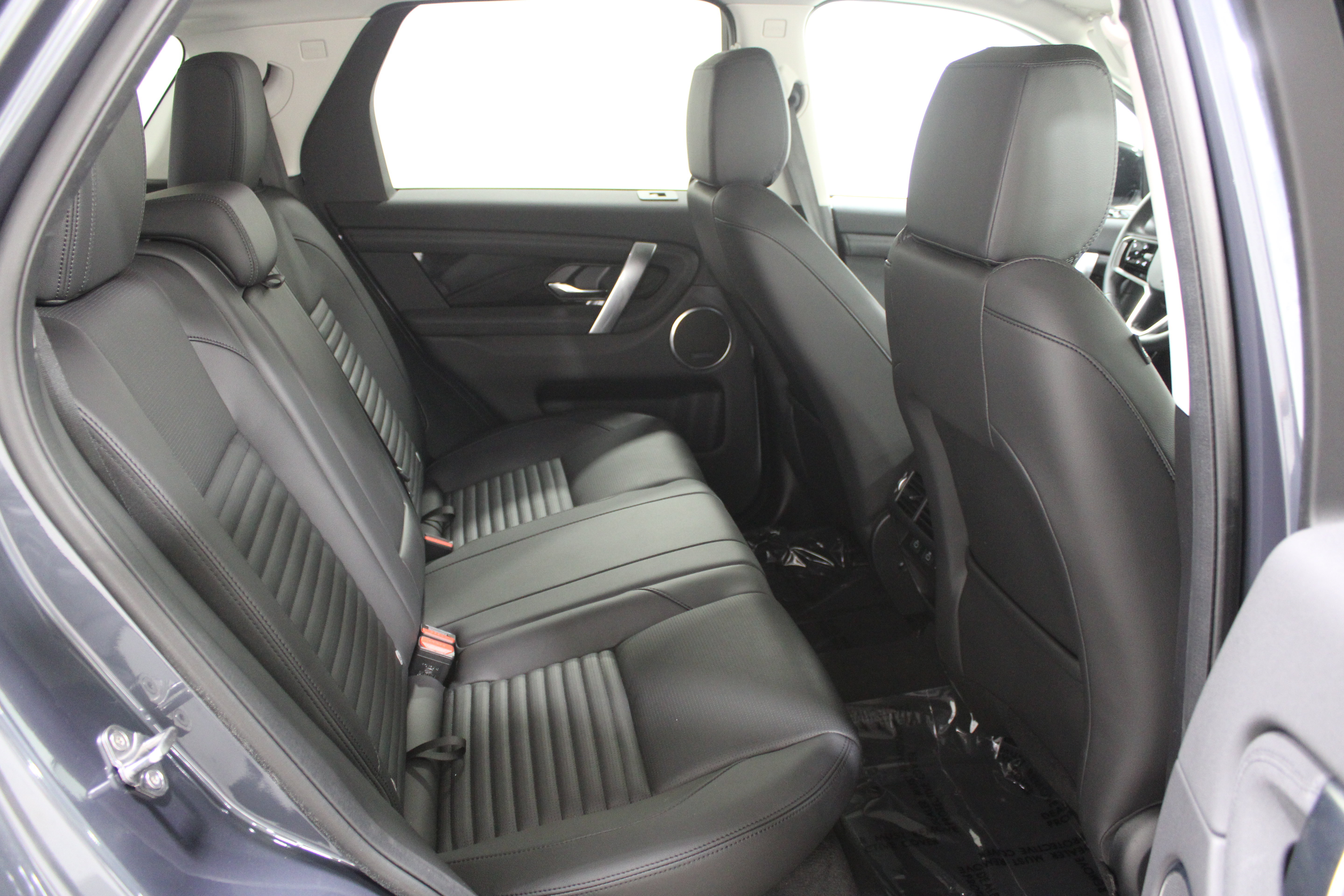 Used 2025 Land Rover Discovery Sport S AWD/4WD image 31