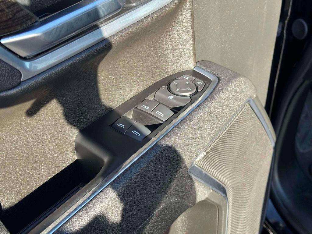 Used 2026 Chevrolet Silverado 1500 LT AWD/4WD image 15