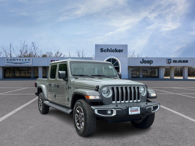 Used 2022 Jeep Gladiator Overland w/ Popular Equipment Package AWD/4WD image 1