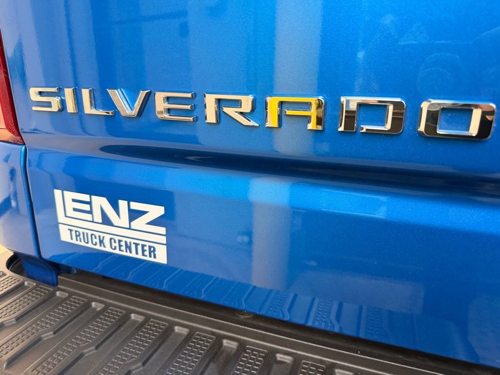 Used 2024 Chevrolet Silverado 1500 RST w/ Z71 Off-Road Package image 9