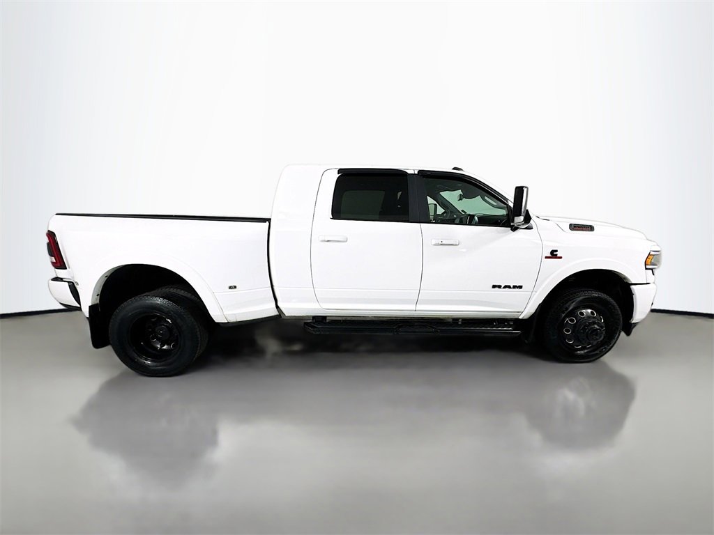 Used 2022 RAM 3500 Laramie w/ Night Edition image 9