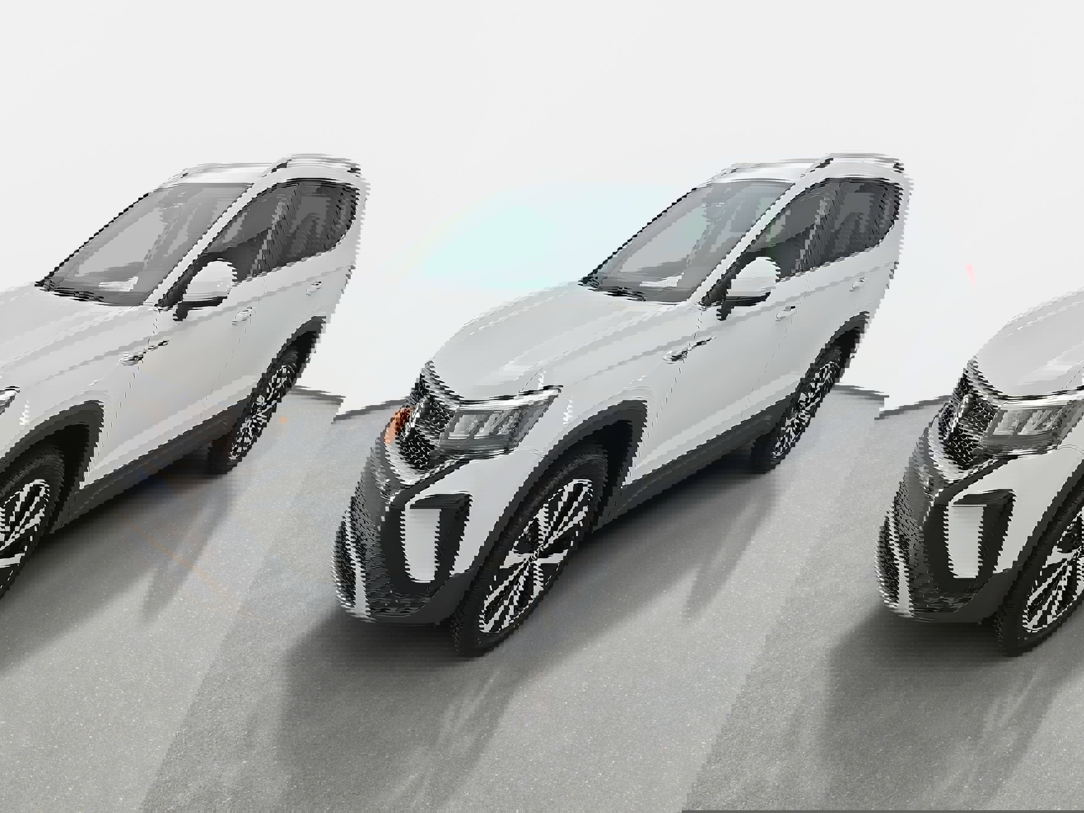 Certified 2022 Volkswagen Taos SE w/ IQ.Drive SE Package image 7