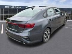 Used 2021 Kia Forte LXS FWD image 5