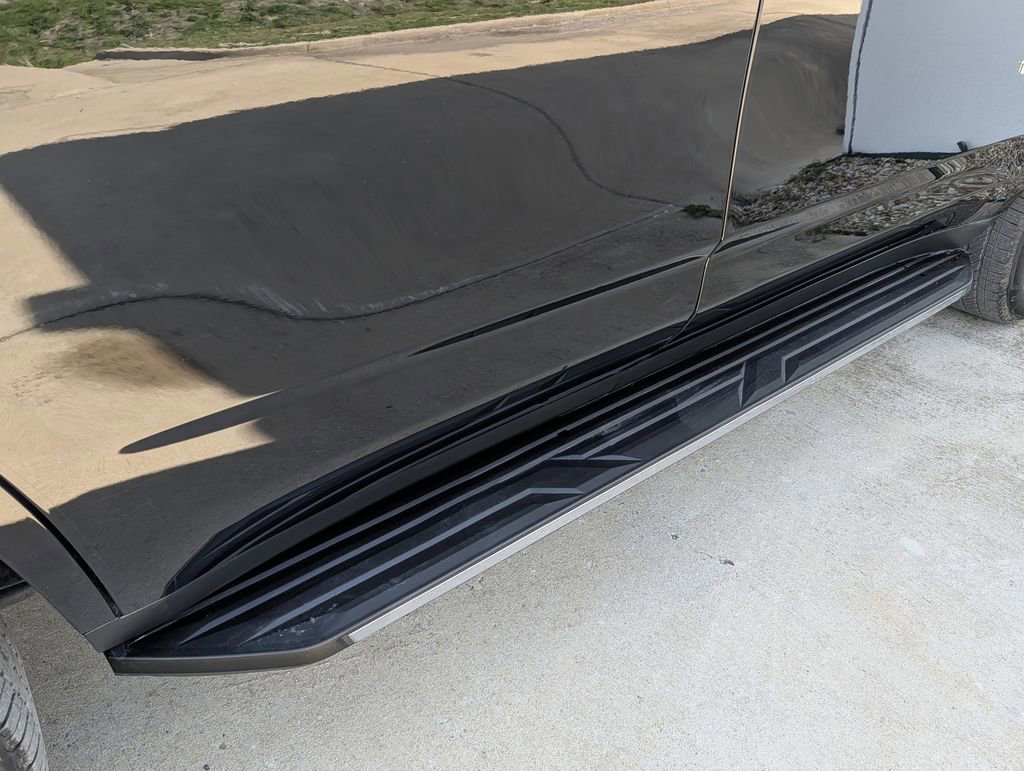 Used 2025 Chevrolet Tahoe Premier image 31