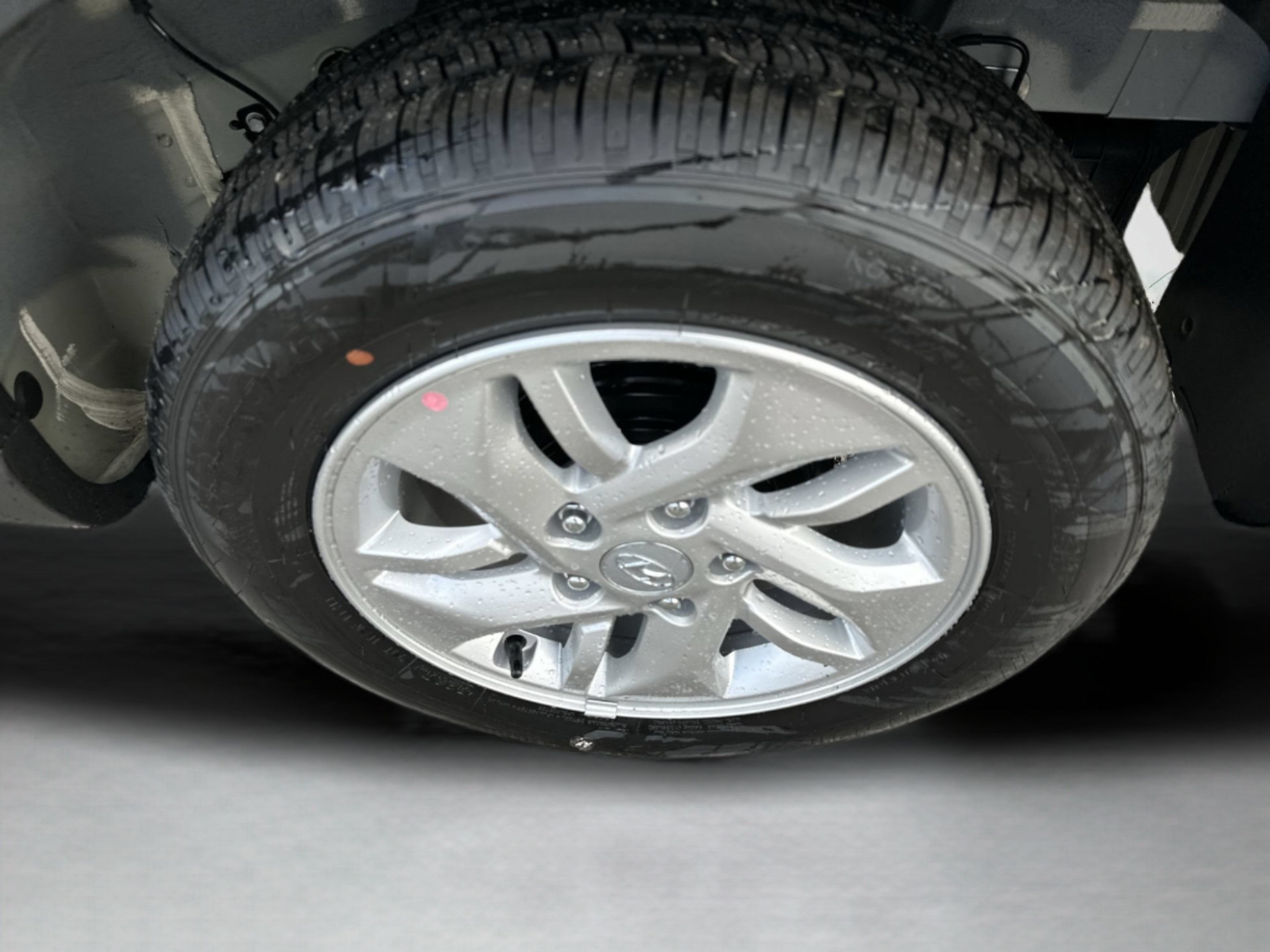 New 2026 Hyundai Venue SE FWD image 29