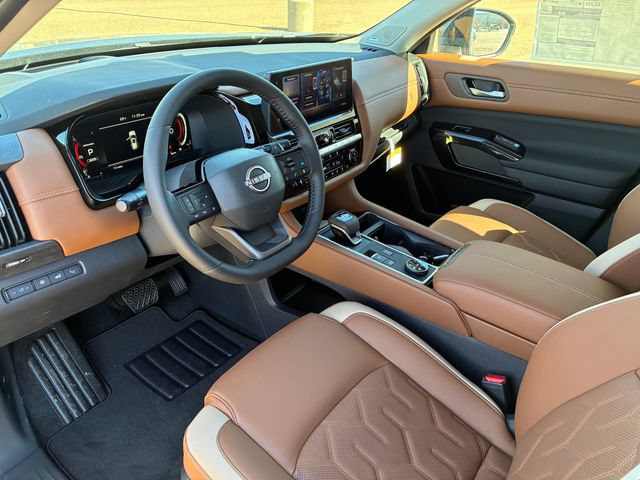 New 2026 Nissan Pathfinder Platinum AWD/4WD image 11
