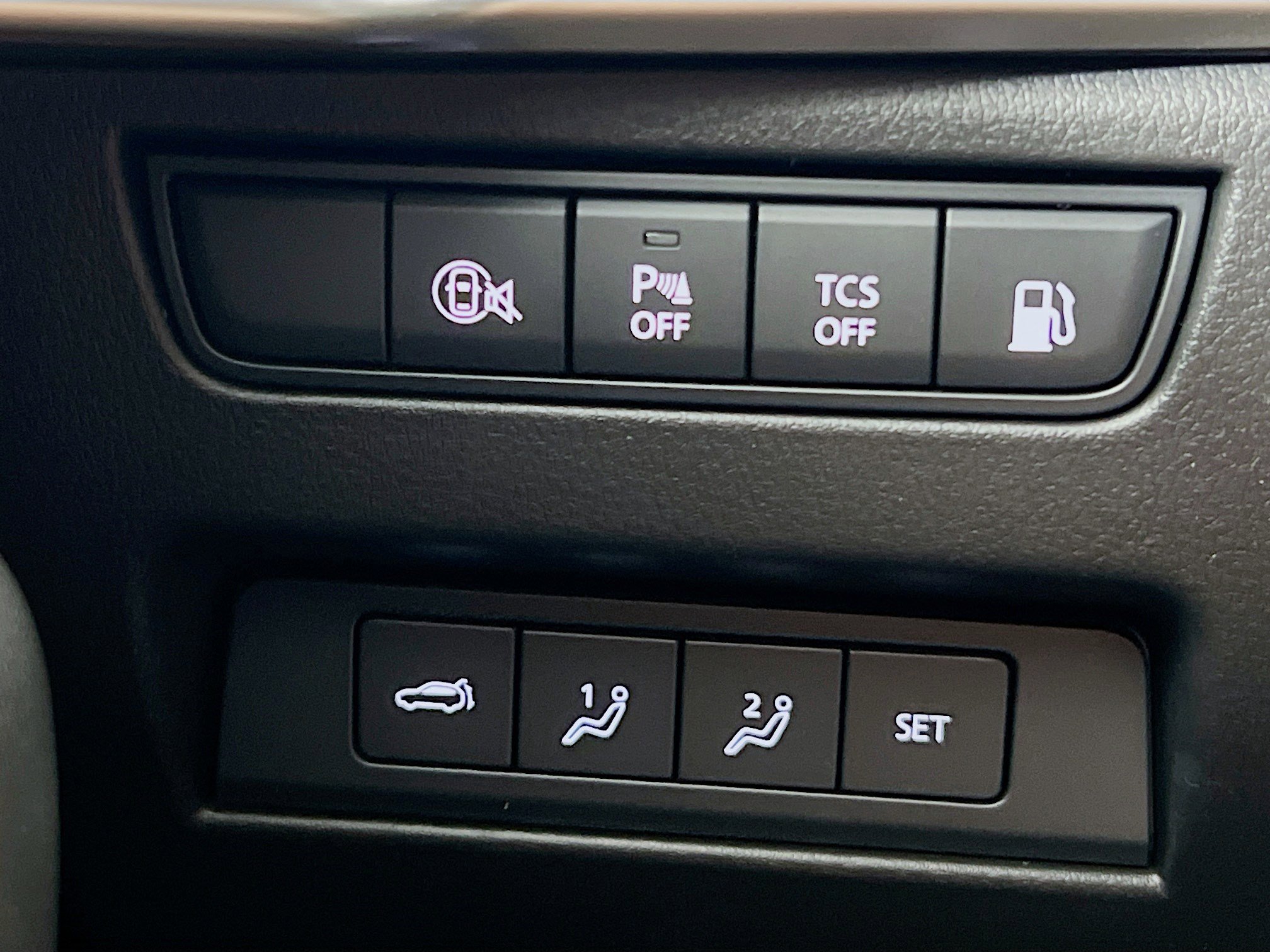 New 2025 MAZDA CX-70 Plug-In Hybrid w/ Premium Pkg image 14