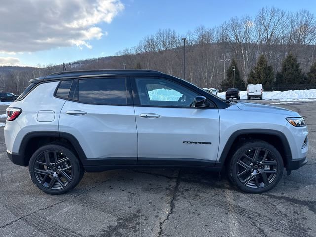 New 2026 Jeep Compass Limited w/ Sun, Sound & Navigation Group image 8