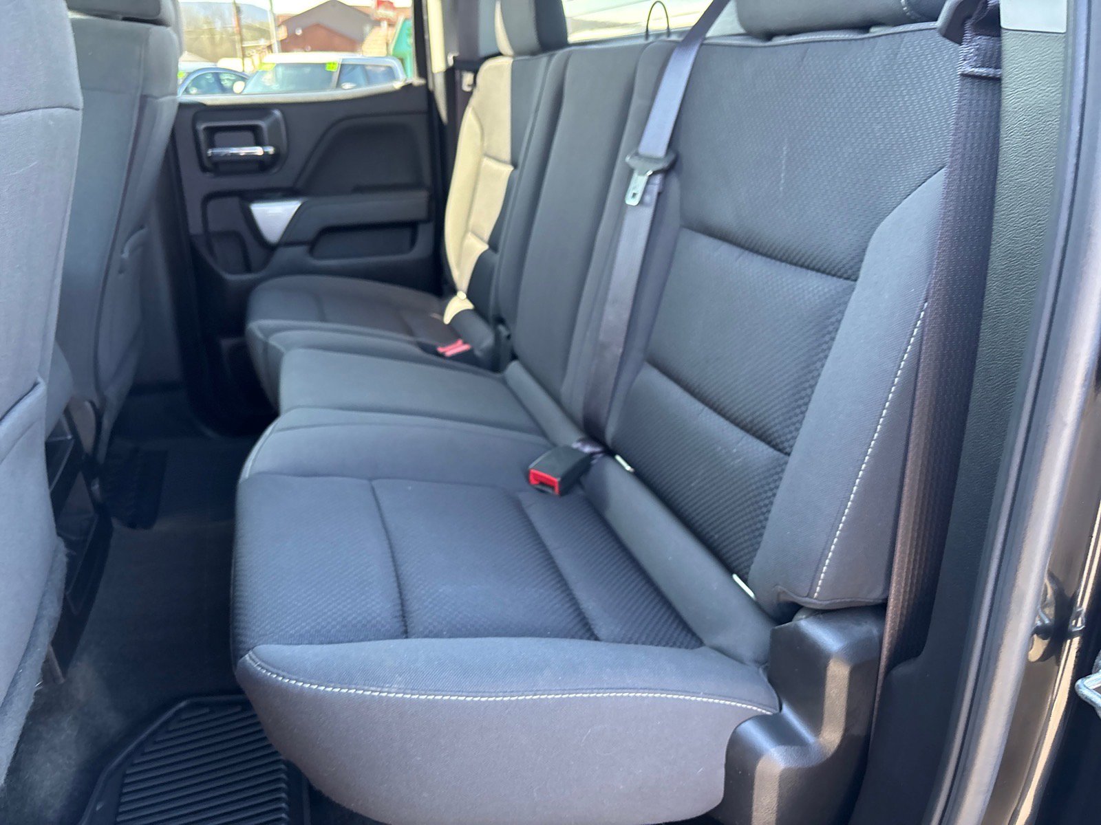 Used 2017 Chevrolet Silverado 1500 LT w/ Midnight Edition image 18