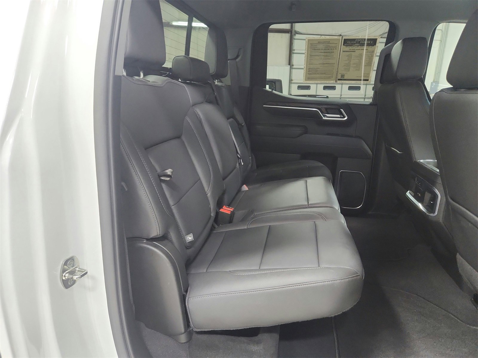 Used 2021 Chevrolet Silverado 1500 LT image 73