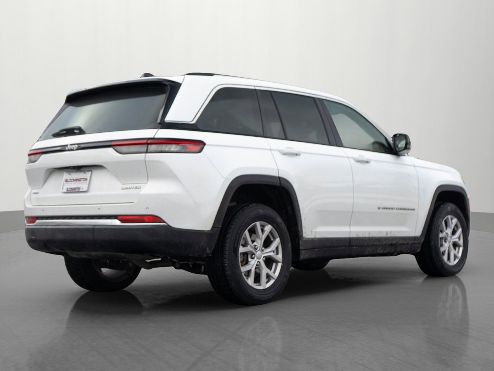 Used 2022 Jeep Grand Cherokee Limited image 7