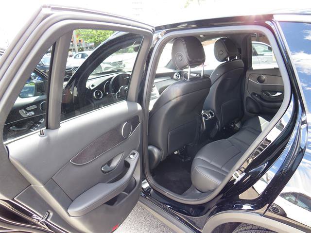 Used 2022 Mercedes-Benz GLC 300 4MATIC image 21