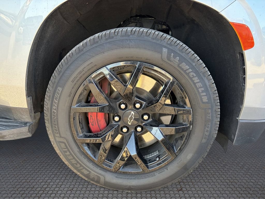 Used 2023 Chevrolet Tahoe RST w/ RST Performance Edition AWD/4WD image 10
