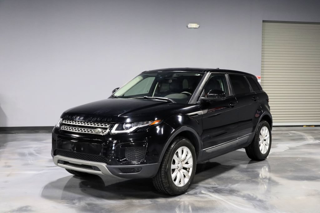Used 2019 Land Rover Range Rover Evoque SE AWD/4WD image 3