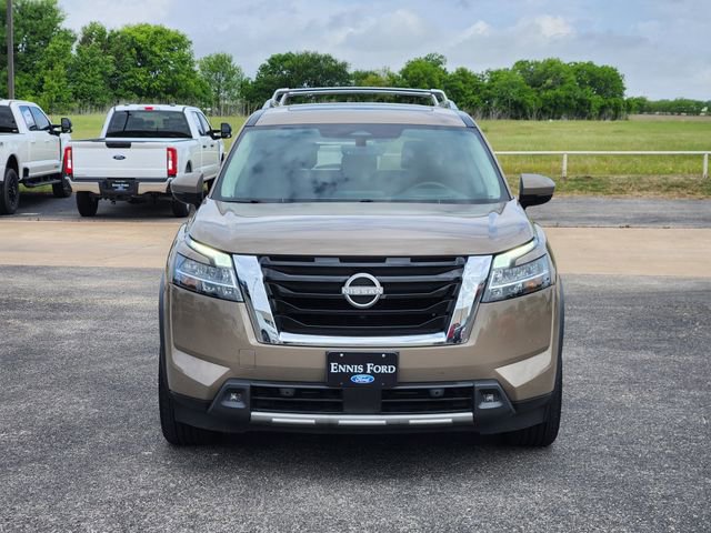 Used 2023 Nissan Pathfinder Platinum w/ Cargo Package image 2