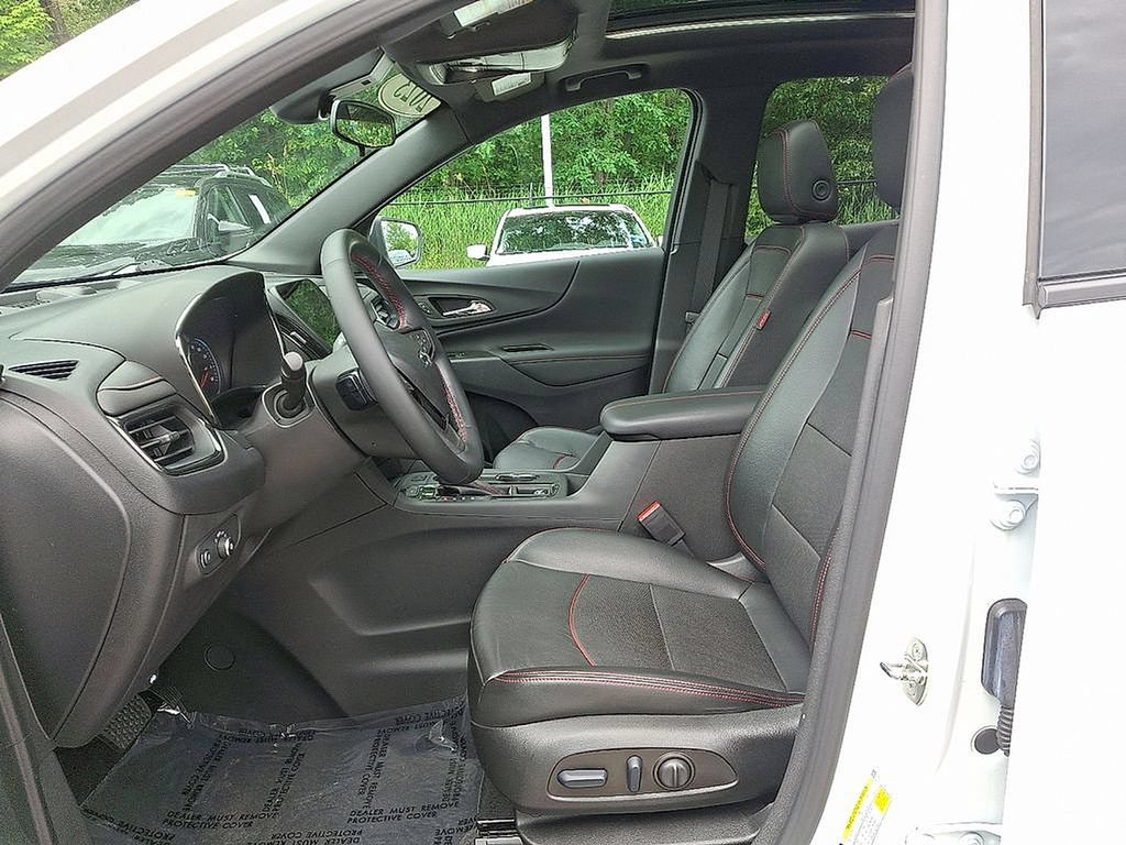 Certified 2023 Chevrolet Equinox RS w/ RS Leather Package AWD/4WD image 14