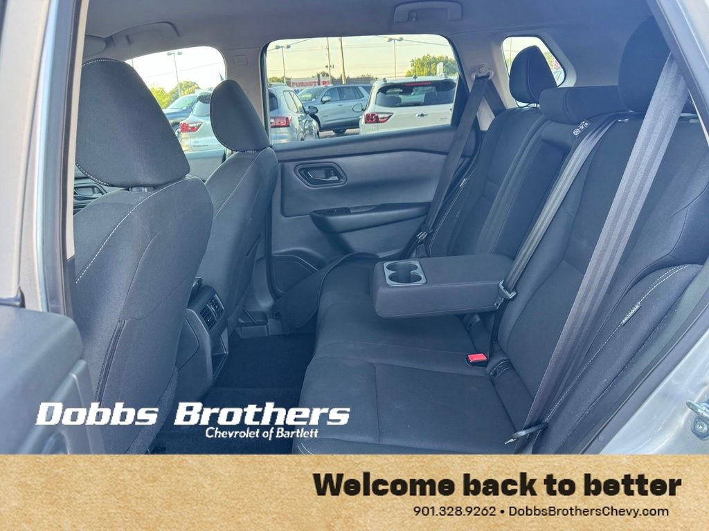 Used 2024 Nissan Rogue S FWD image 33