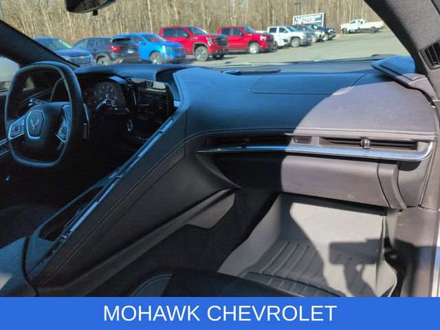 Used 2020 Chevrolet Corvette Stingray Coupe w/ 1LT RWD image 27