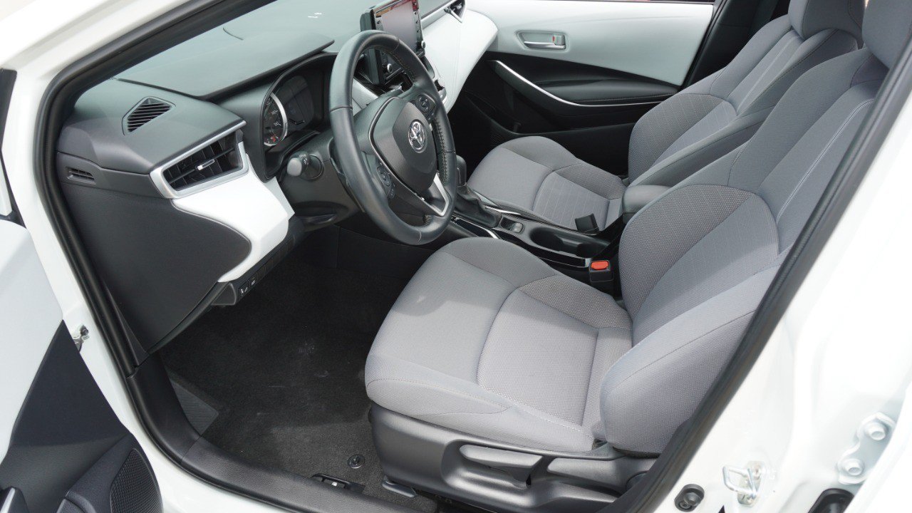 Used 2022 Toyota Corolla SE FWD image 13