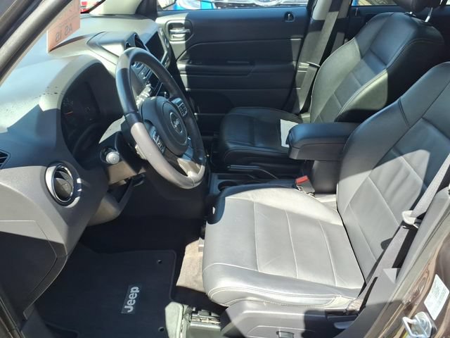 Used 2017 Jeep Patriot 4WD image 14