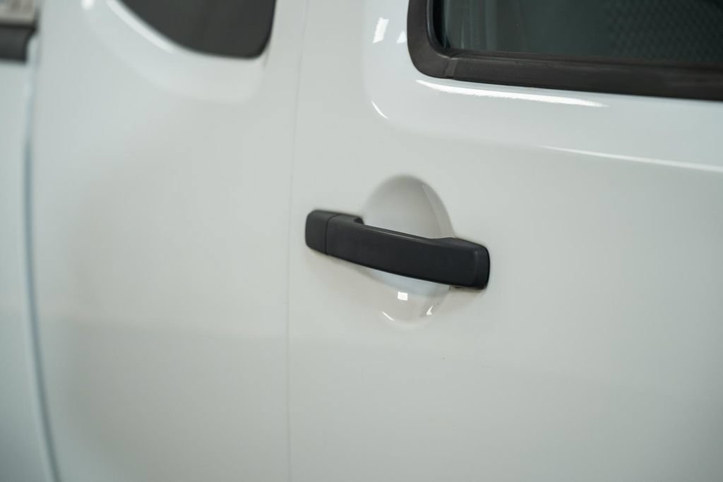 Used 2021 Nissan Frontier SV RWD image 14
