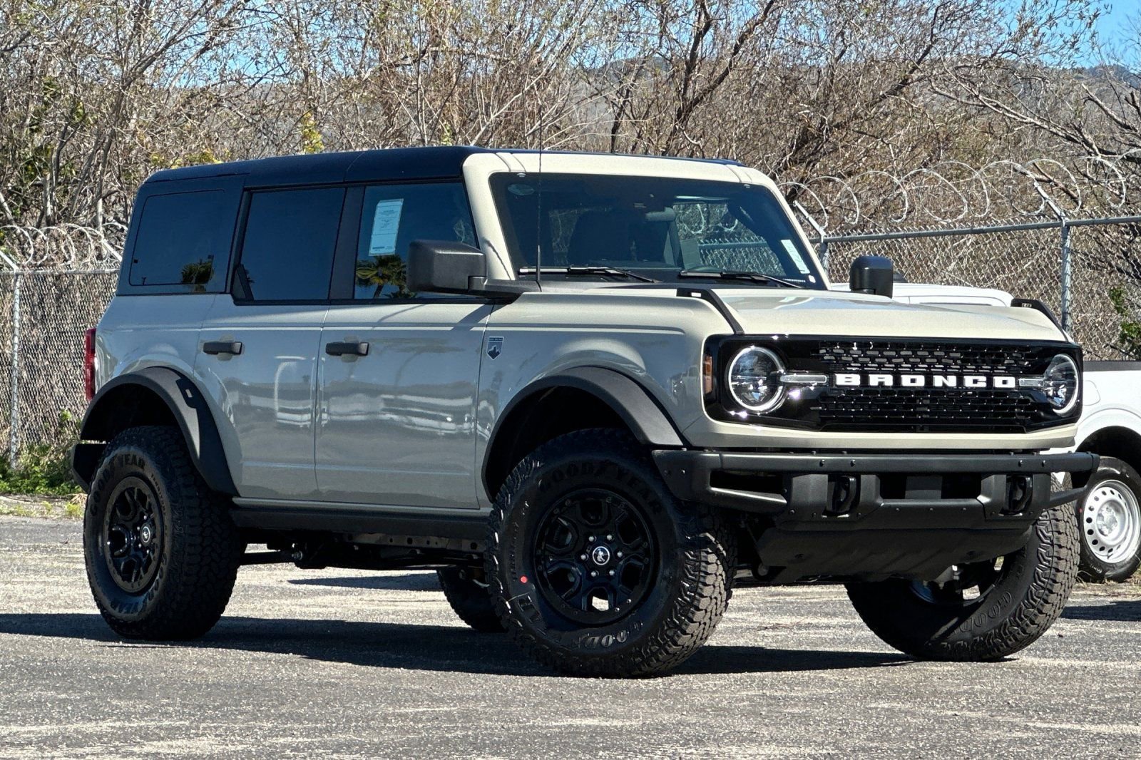 New 2026 Ford Bronco Big Bend w/ Black Diamond Package