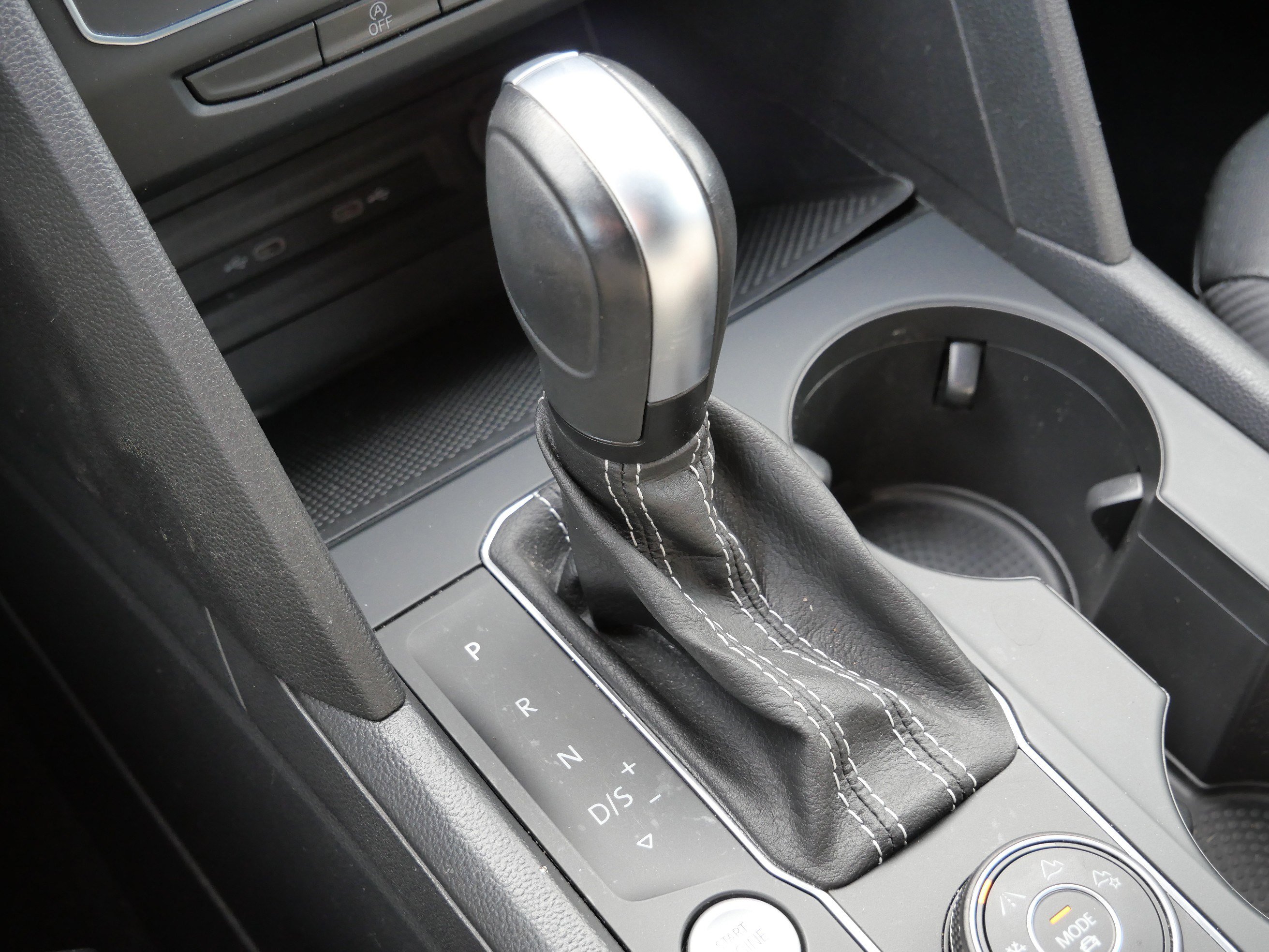 Certified 2023 Volkswagen Atlas Cross Sport SE image 26